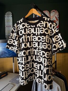 THE NORTH FACE ALLOVER PRINT BOX TEE SHORT SLEEVE BLACK WHITE MONOGRAM